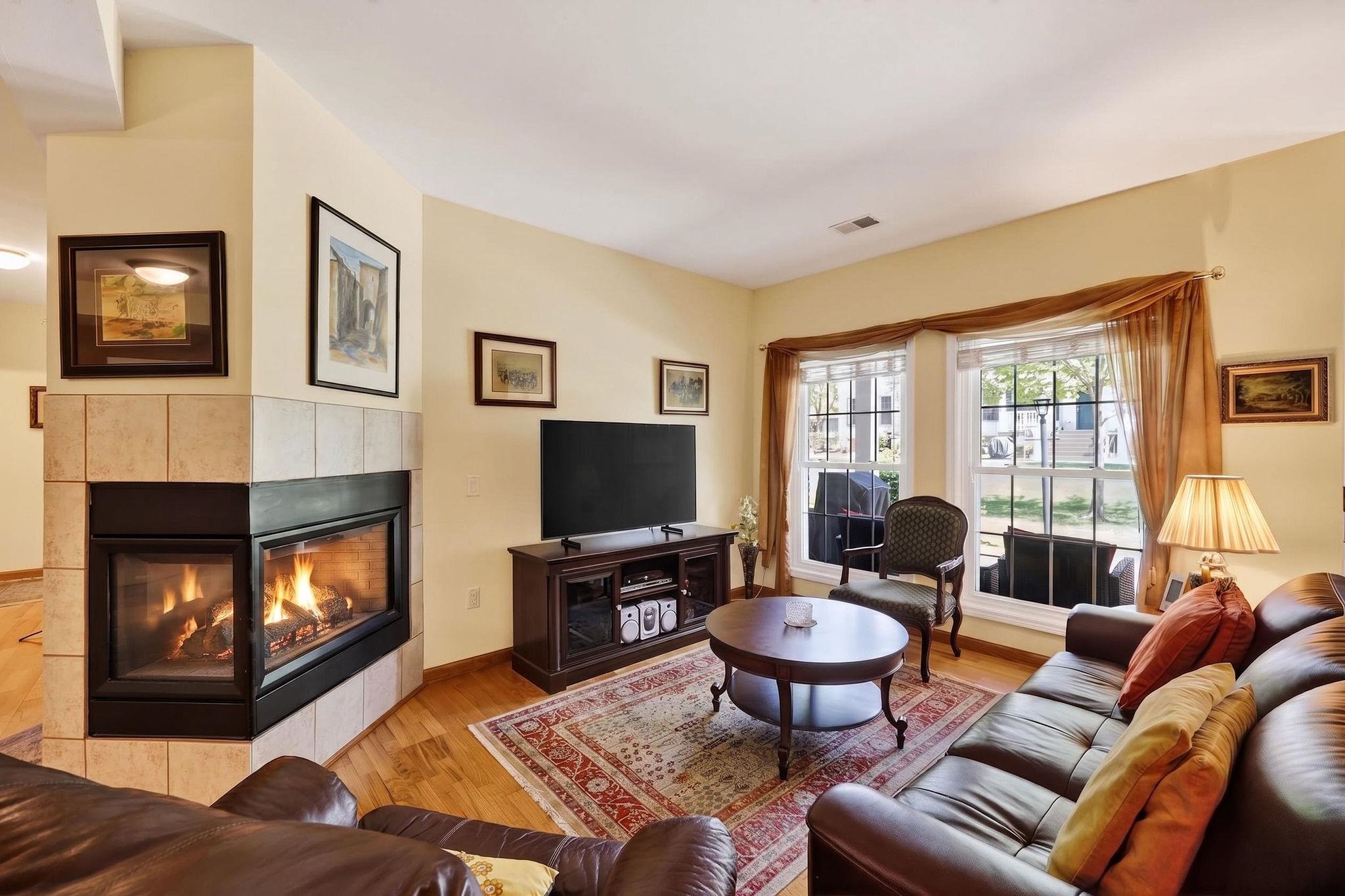 6043 Cottontail Trail