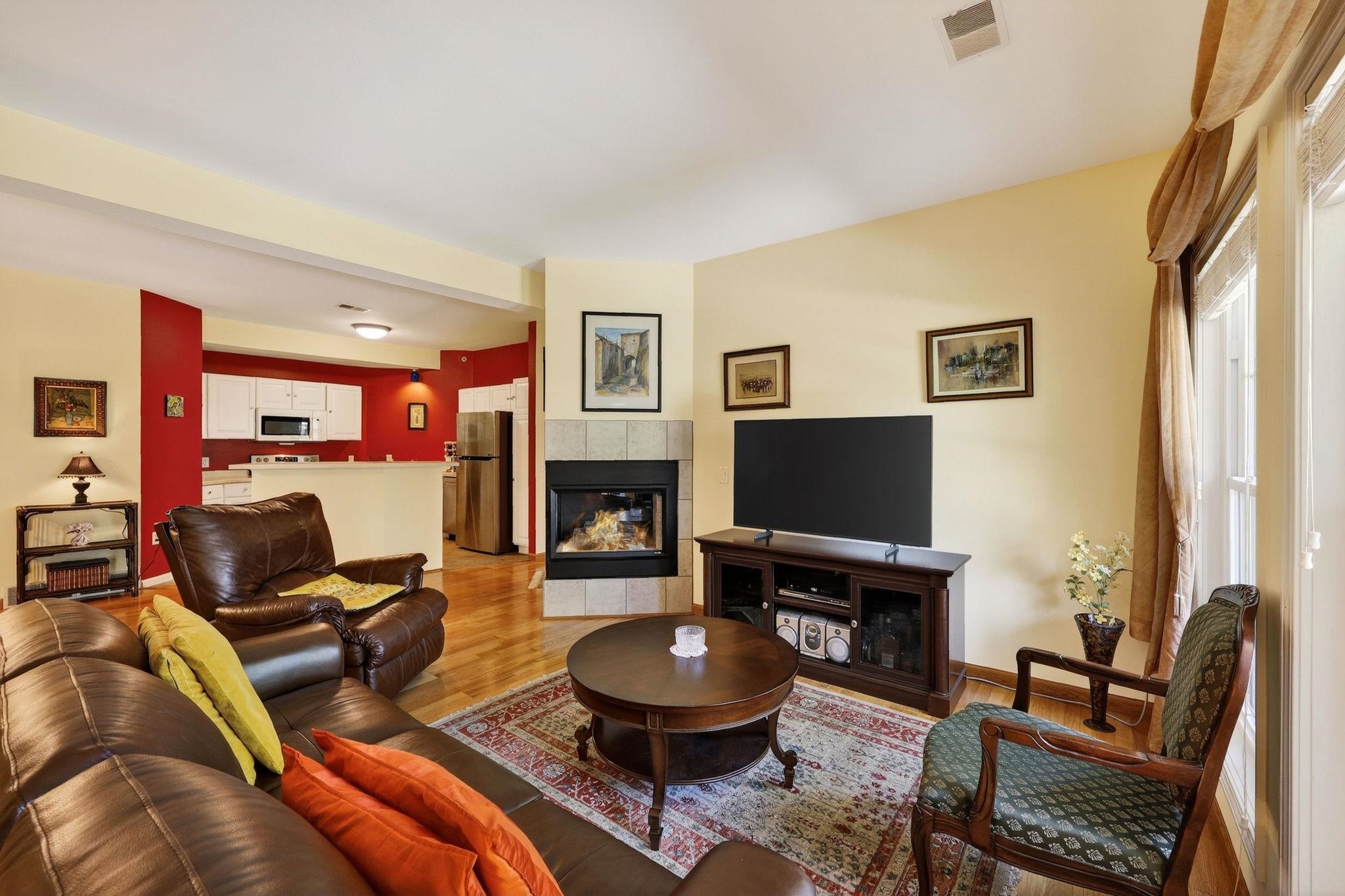 6043 Cottontail Trail