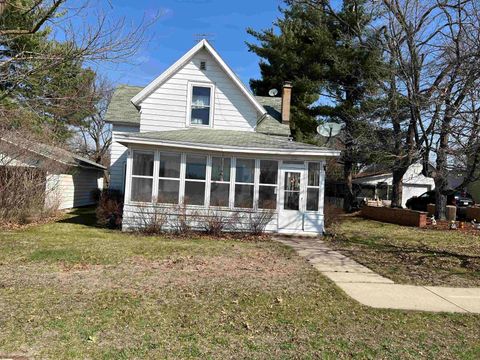 Photo of 432 W Front Street, Muscoda, WI 53573 (MLS # 2020315)