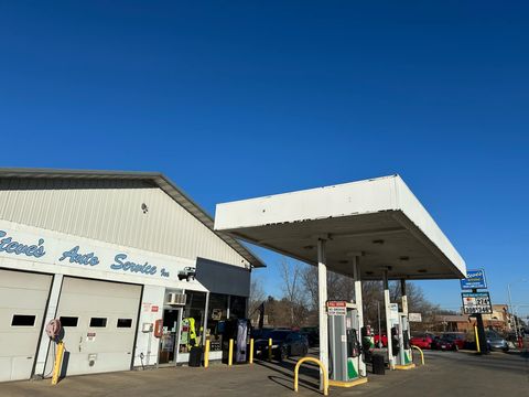 Photo of 60 W Main Street, Reedsburg, WI 53959 (MLS # 1991839)