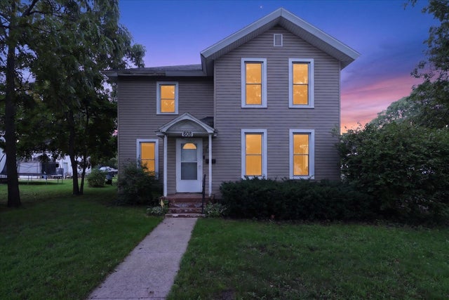 608 1st Center Avenue