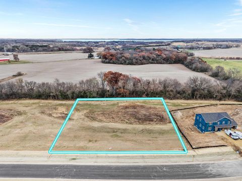 Photo of Lot 4 Hawks View, Edgerton, WI 53534 (MLS # 2018662)