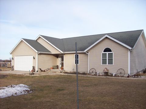 Photo of N6702 12th Road, Montello, WI 53949 (MLS # 2017096)