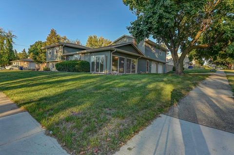 Photo of 1641 S Walnut Street, Janesville, WI 53546 (MLS # 2010414)