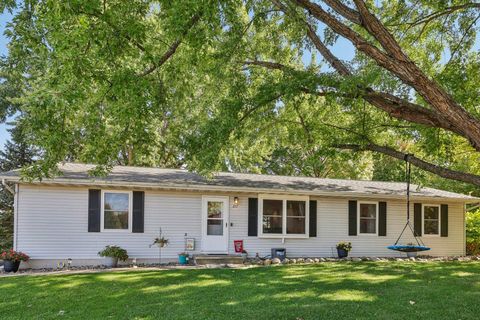 Photo of 217 Pocahontas Lane, DeForest, WI 53532 (MLS # 2010344)