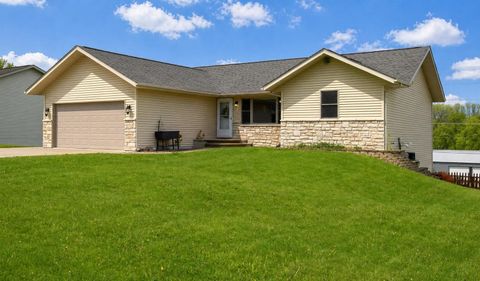 Photo of 201 Cody Drive, Beaver Dam, WI 53916 (MLS # 2022128)