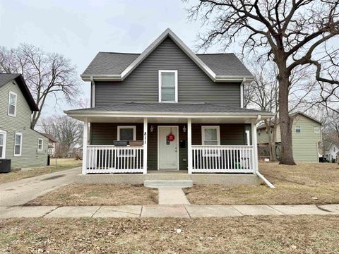 Photo of 811 Elm Street, Beloit, WI 53511 (MLS # 2018154)