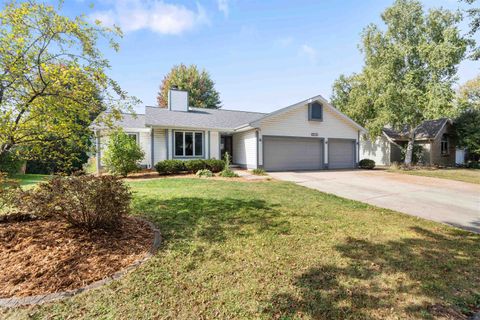 Photo of 2610 Green Ridge Drive, Madison, WI 53704 (MLS # 2009776)