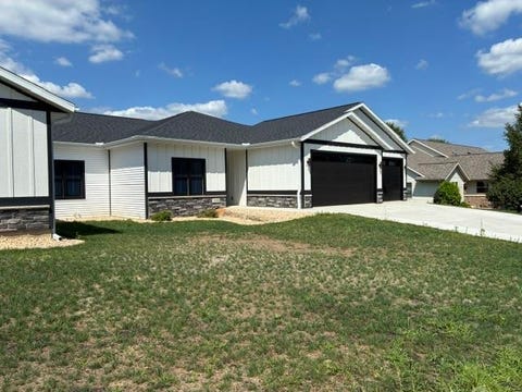 Photo of 638 Sunset & 217 Dale Drive, Lodi, WI 53555 (MLS # 2027210)