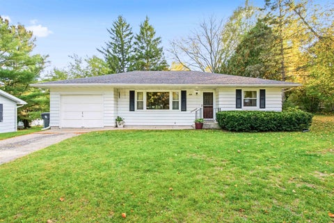 Photo of 328 Knowlton Street, Waterloo, WI 53594 (MLS # 2034573)