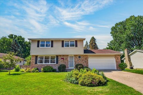 Photo of 5749 Richmond Drive, Fitchburg, WI 53719 (MLS # 2027685)