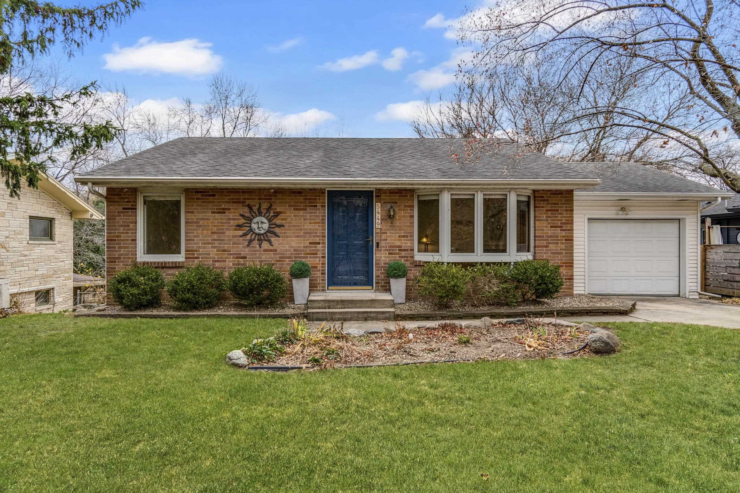 5449 Old Middleton Road