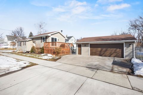 Photo of 501 E Maple Street, Appleton, WI 54915 (MLS # 2017083)
