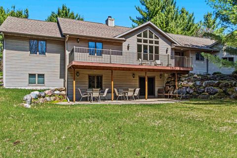 Photo of E4564 E Sherwood Drive, Spring Green, WI 53588 (MLS # 2021272)