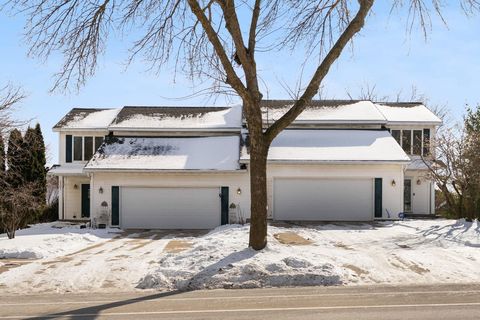Photo of 3301-3303 Prairie Road, Madison, WI 53719 (MLS # 2015275)