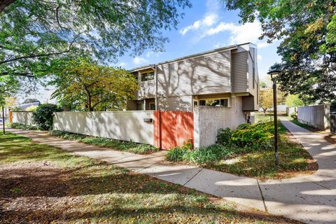 Photo of 401 East Bluff, Madison, WI 53704 (MLS # 2011180)