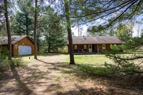 Photo of N8395 Timber Trail, New Lisbon, WI 53950 (MLS # 2022113)