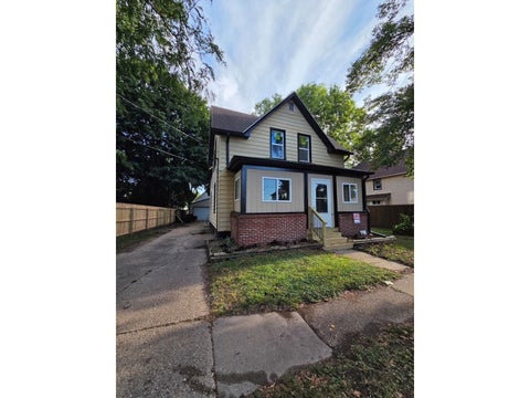 Photo of 918 Gerald Avenue, Beloit, WI 53511 (MLS # 2033069)