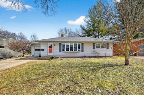 Photo of 521 Orchard Drive, Madison, WI 53711 (MLS # 2018246)
