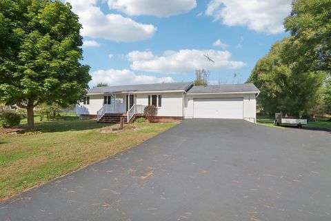 Photo of W5076 Oakland Drive, Rio, WI 53960 (MLS # 2010572)