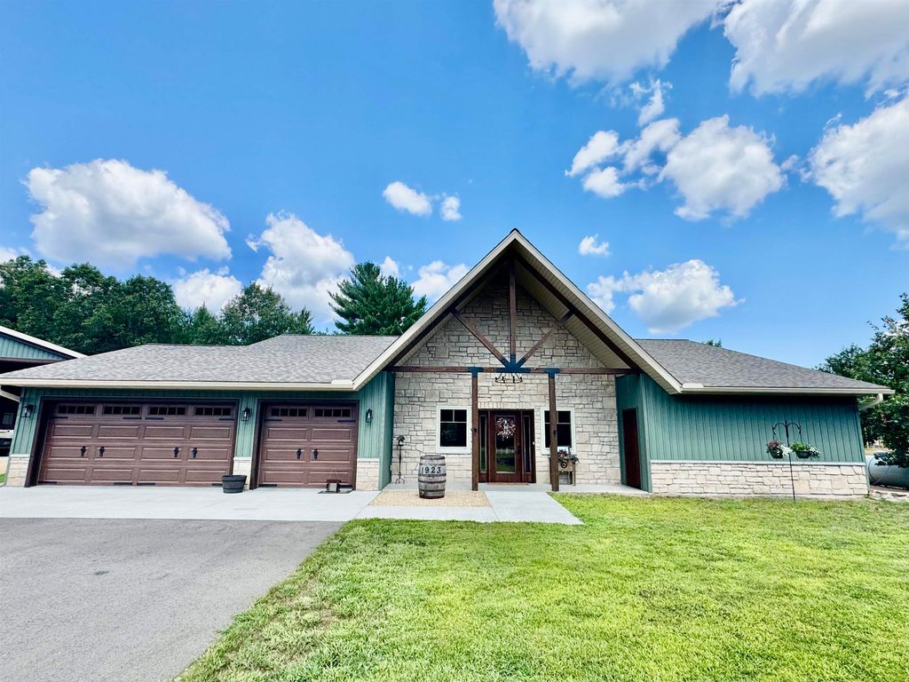 Photo for 1923 Dakota Junction, Arkdale, WI 54613 (MLS # 2006655)