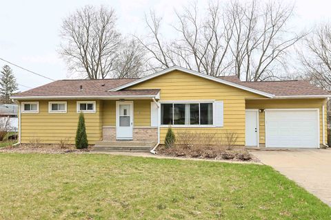 Photo of 402 Frost Woods Road, Monona, WI 53716 (MLS # 2020795)