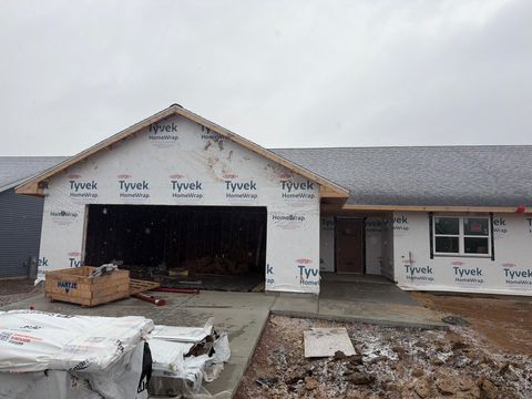 Photo of 614 Roosevelt Street, Baraboo, WI 53913 (MLS # 2013193)