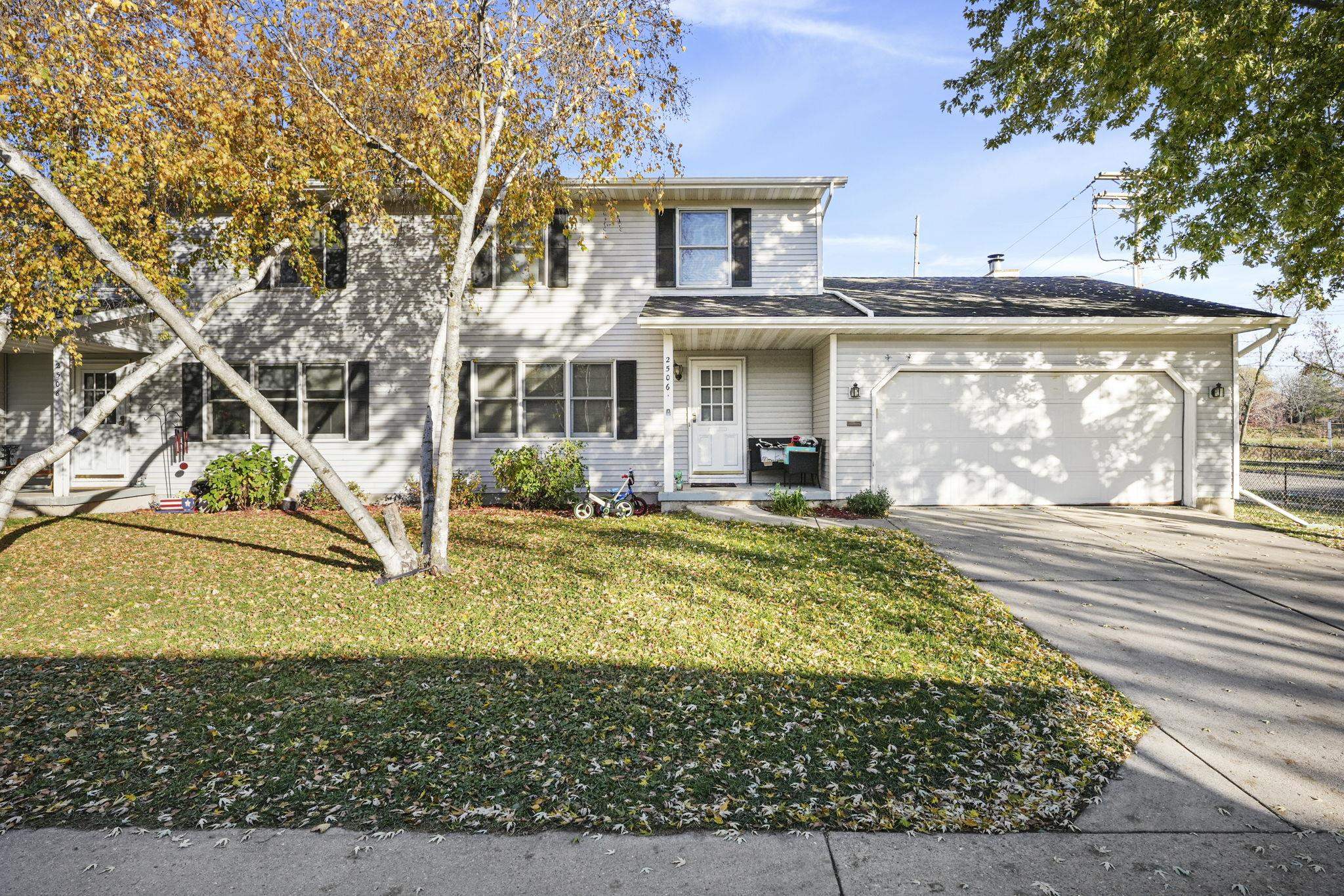 2506-2508 Greenway View