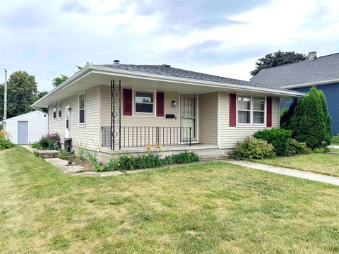 Photo of 1805 Elm Avenue, Sheboygan, WI 53081 (MLS # 2028035)