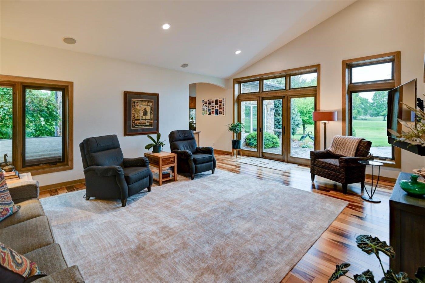 Edgerton, Wisconsin 53534, United States, 3 Bedrooms Bedrooms, ,3 BathroomsBathrooms,Residential,Active,189515