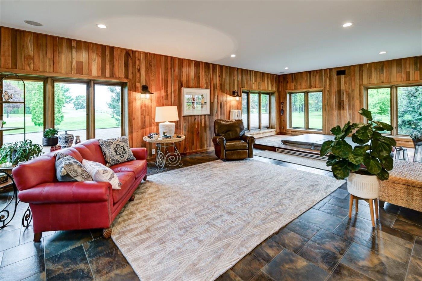 Edgerton, Wisconsin 53534, United States, 3 Bedrooms Bedrooms, ,3 BathroomsBathrooms,Residential,Active,189515