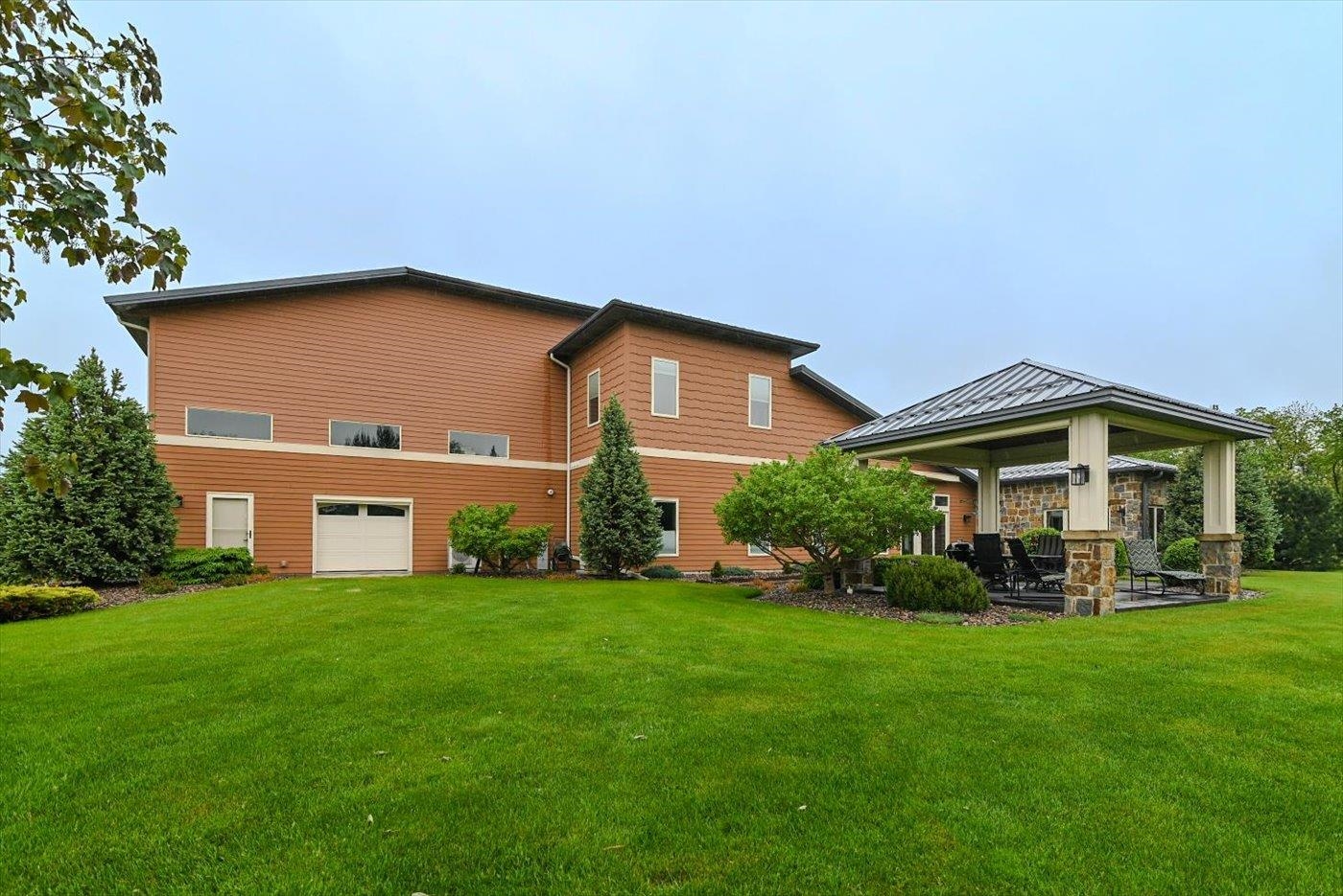 Edgerton, Wisconsin 53534, United States, 3 Bedrooms Bedrooms, ,3 BathroomsBathrooms,Residential,Active,189515