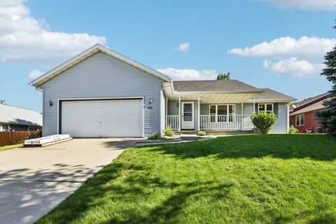 Photo of 606 Garfield Avenue, Evansville, WI 53536 (MLS # 2026200)