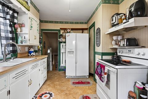 Tiny photo for 372 Amory Street, Fond Du Lac, WI 54936 (MLS # 2011443)