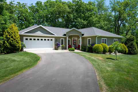 Photo of 2090 Yahara Drive, Stoughton, WI 53589 (MLS # 2023925)