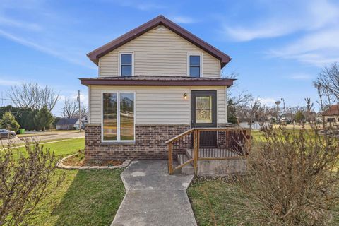 Photo of 313 S Depot Street, Fox Lake, WI 53933 (MLS # 2019936)