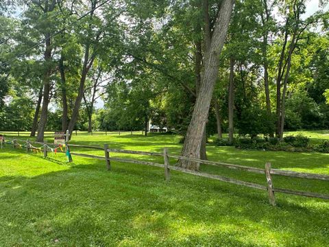 Photo of 164 Rock Circle, Edgerton, WI 53534 (MLS # 2025433)
