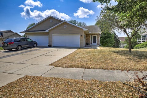 Photo of 2211 Wood View Drive, Stoughton, WI 53589 (MLS # 2028999)