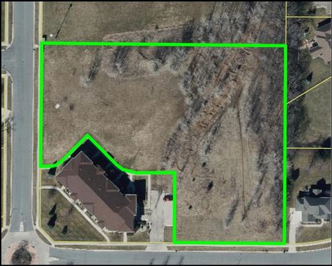 Photo of 500 Bergamont Boulevard, Oregon, WI 53575 (MLS # 2016587)