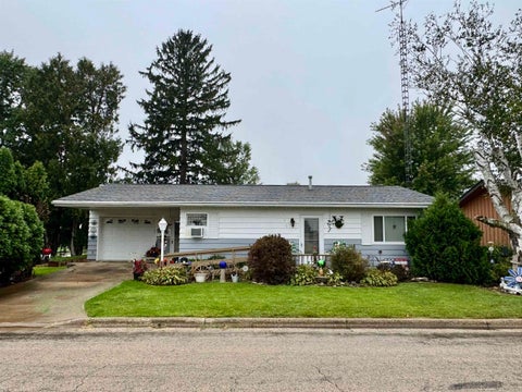 Photo of 960 Roosevelt Street, Fennimore, WI 53809 (MLS # 2032932)
