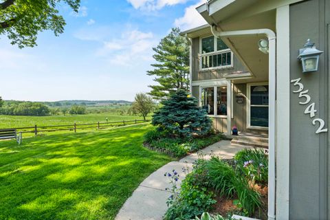 Photo of 3542 Valley Ridge Road, Middleton, WI 53562 (MLS # 2019271)
