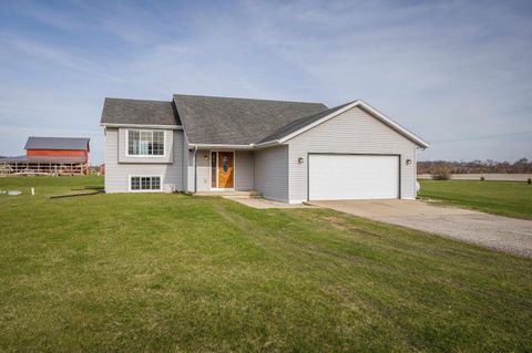 Photo of N6563 English Settlement Road, Albany, WI 53502 (MLS # 2020454)