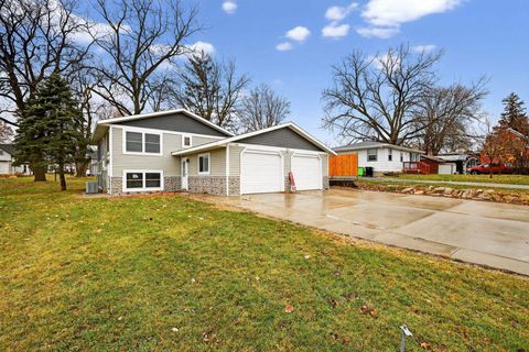 Photo of 205 Ann Street, Fox Lake, WI 53933 (MLS # 2012846)