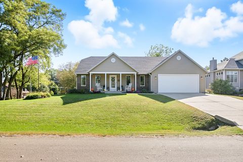 Photo of W8183 Bridle Path, Lake Mills, WI 53551 (MLS # 2010573)