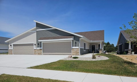 Photo of 3719 Newcastle Drive 33 #33, Janesville, WI 53546 (MLS # 2009299)