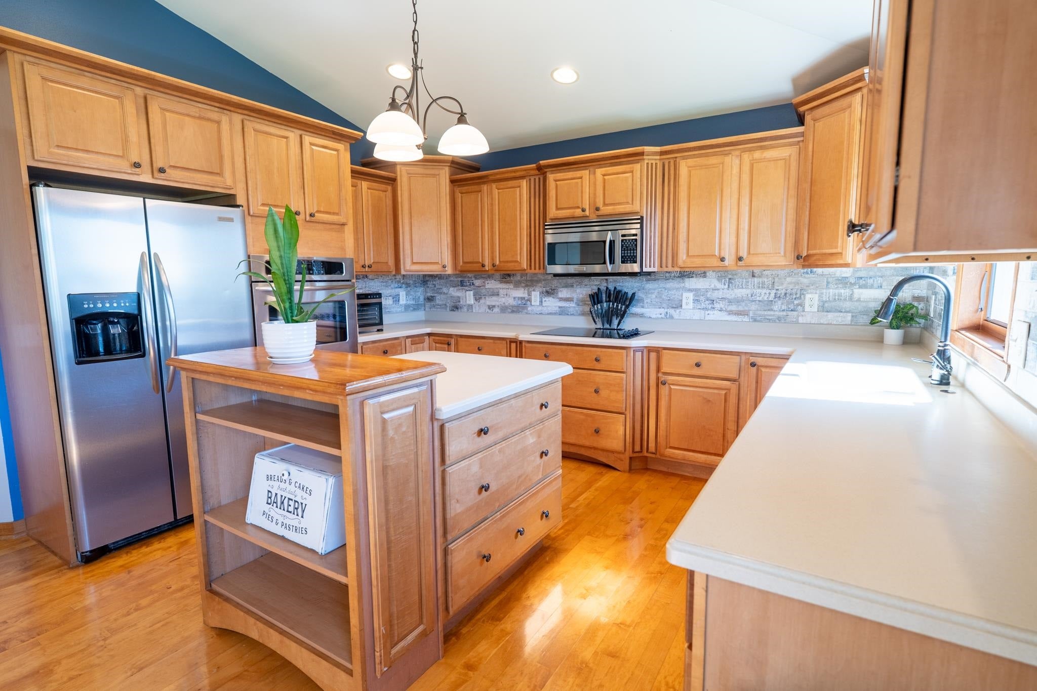 10859 Diamond Circle