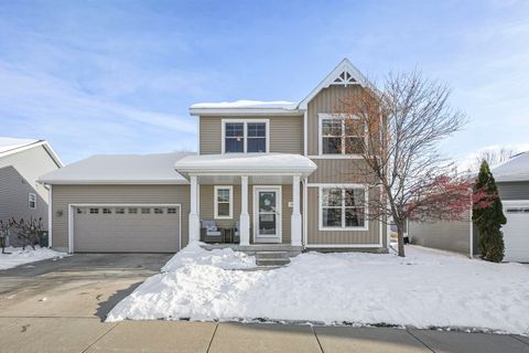 Photo of 1333 Blazingstar Lane, Sun Prairie, WI 53590 (MLS # 2013461)