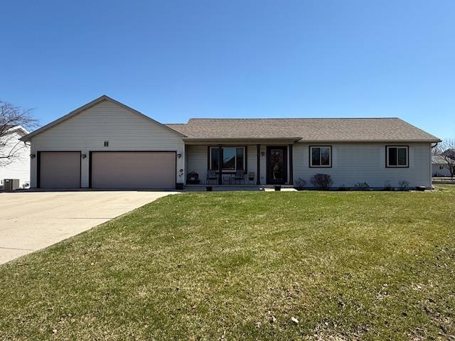 Photo 1 of 23 — 31 GREENBRIAR COURT Court, Fond Du Lac, WI 54935