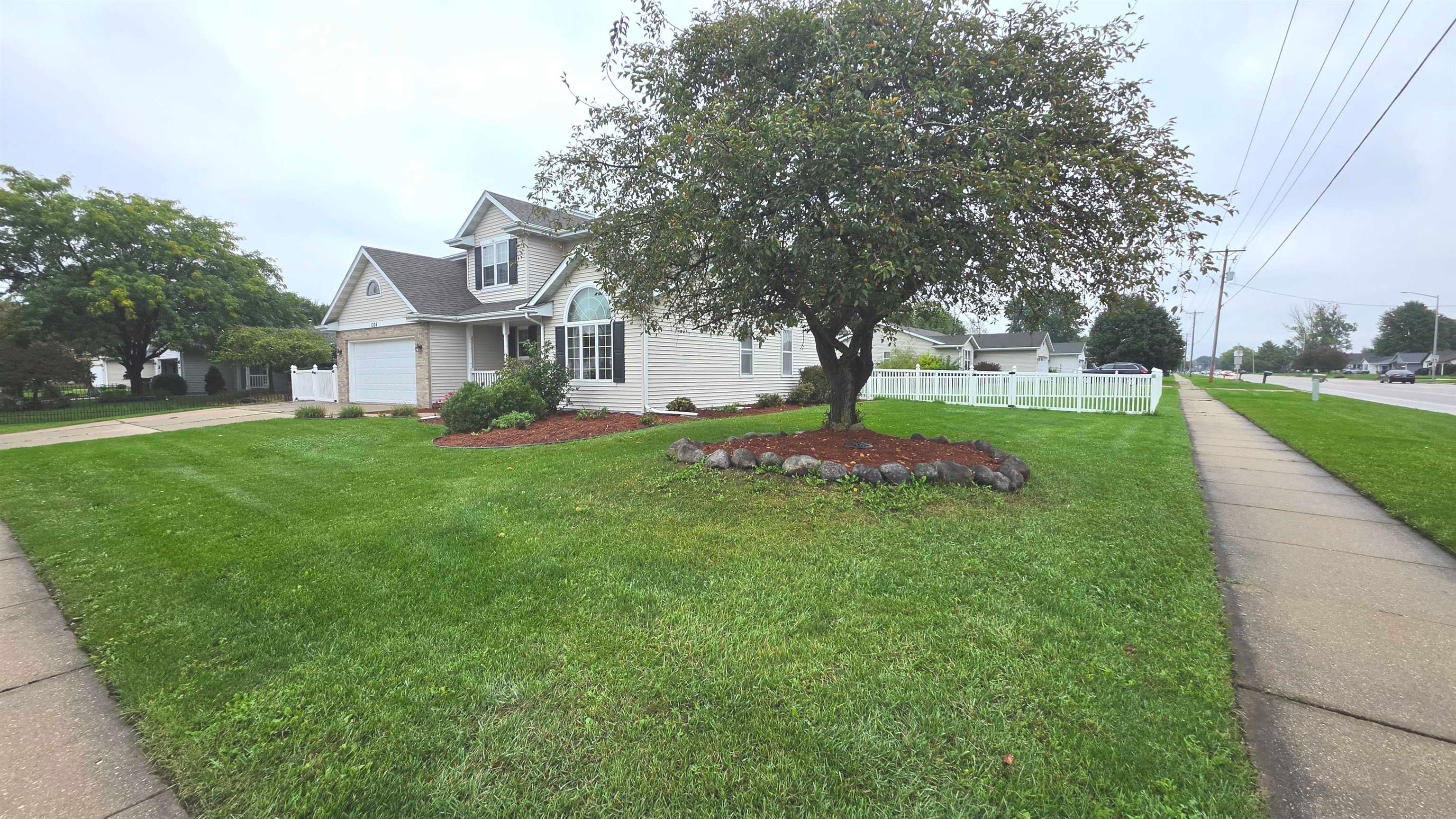 1304 N Wuthering Hills Drive
