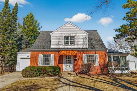 Photo of 3534 Heather Crest, Madison, WI 53705 (MLS # 2017731)